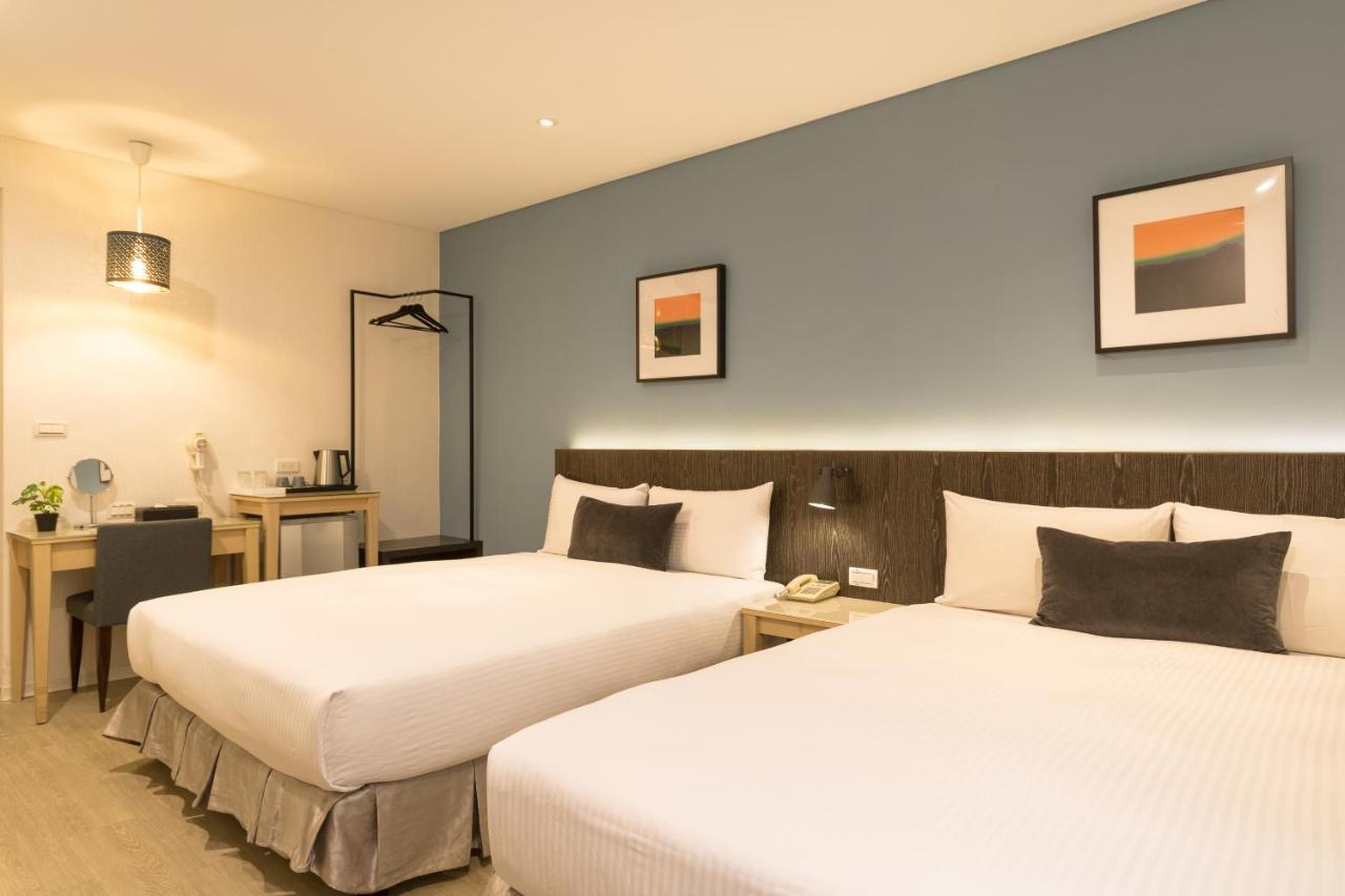 Just Enjoy Business Hotel Đài Nam Ngoại thất bức ảnh