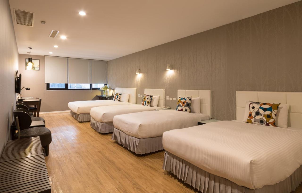 Just Enjoy Business Hotel Đài Nam Ngoại thất bức ảnh