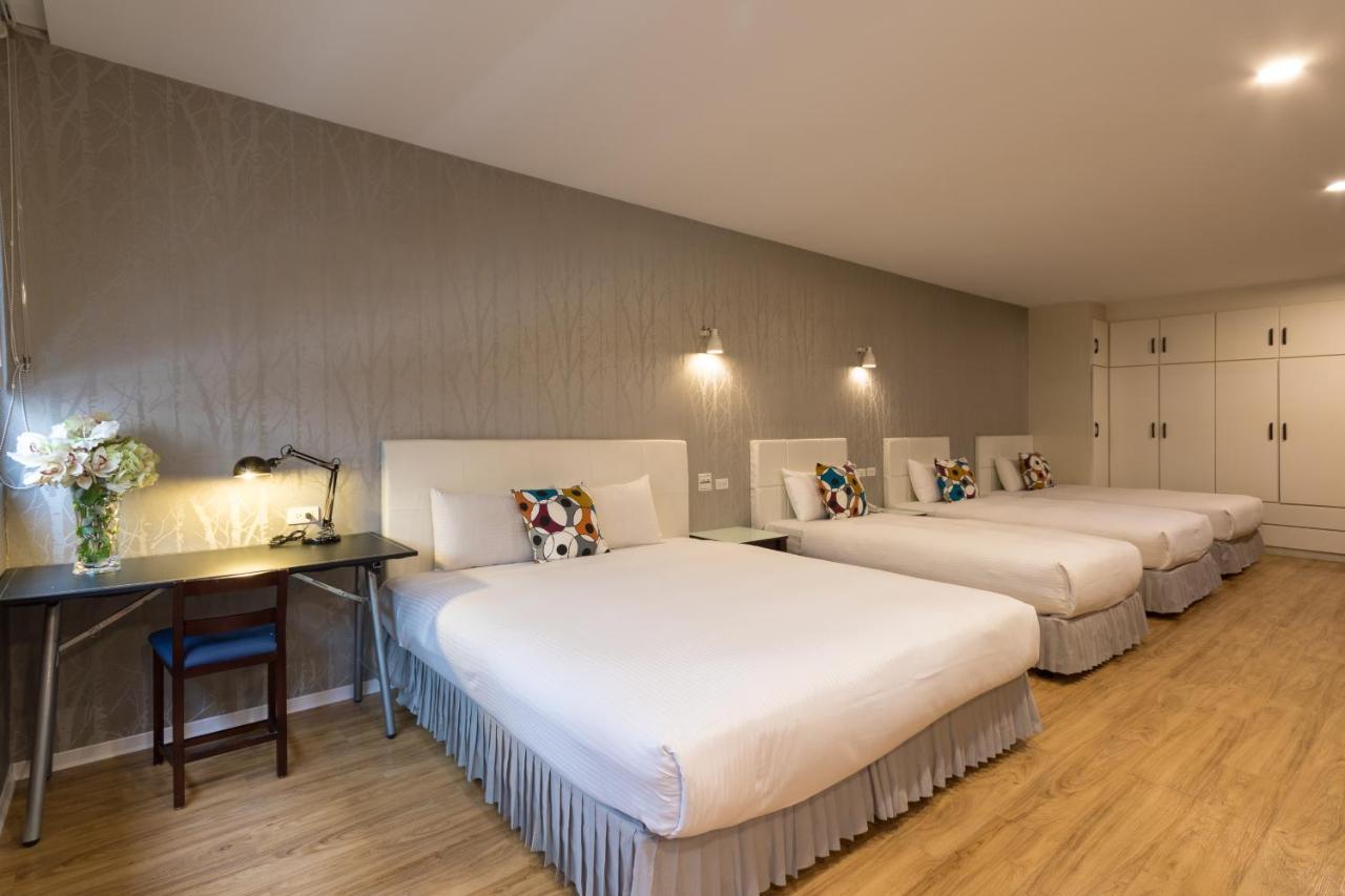 Just Enjoy Business Hotel Đài Nam Ngoại thất bức ảnh