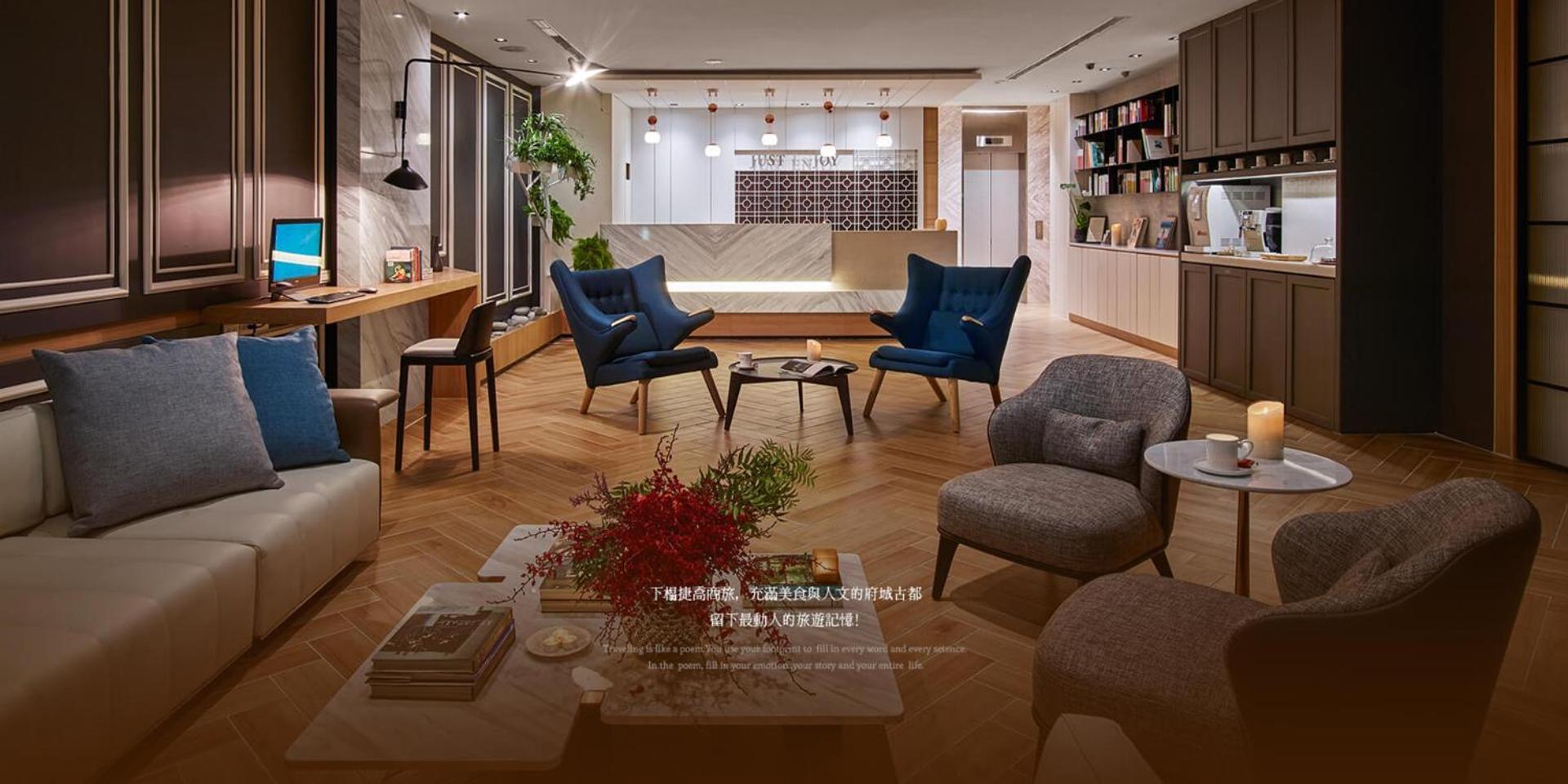 Just Enjoy Business Hotel Đài Nam Ngoại thất bức ảnh