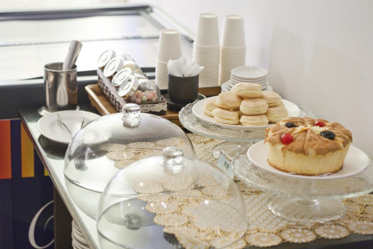 Just Enjoy Business Hotel Đài Nam Ngoại thất bức ảnh