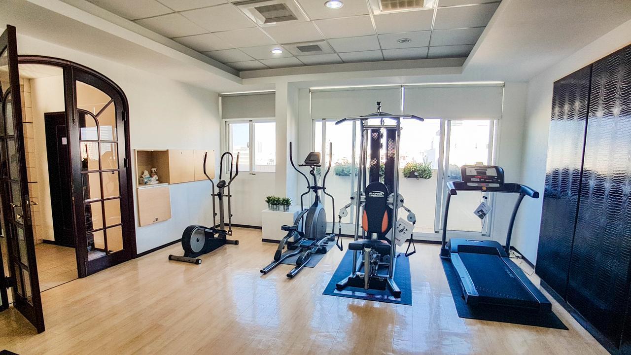 Just Enjoy Business Hotel Đài Nam Ngoại thất bức ảnh